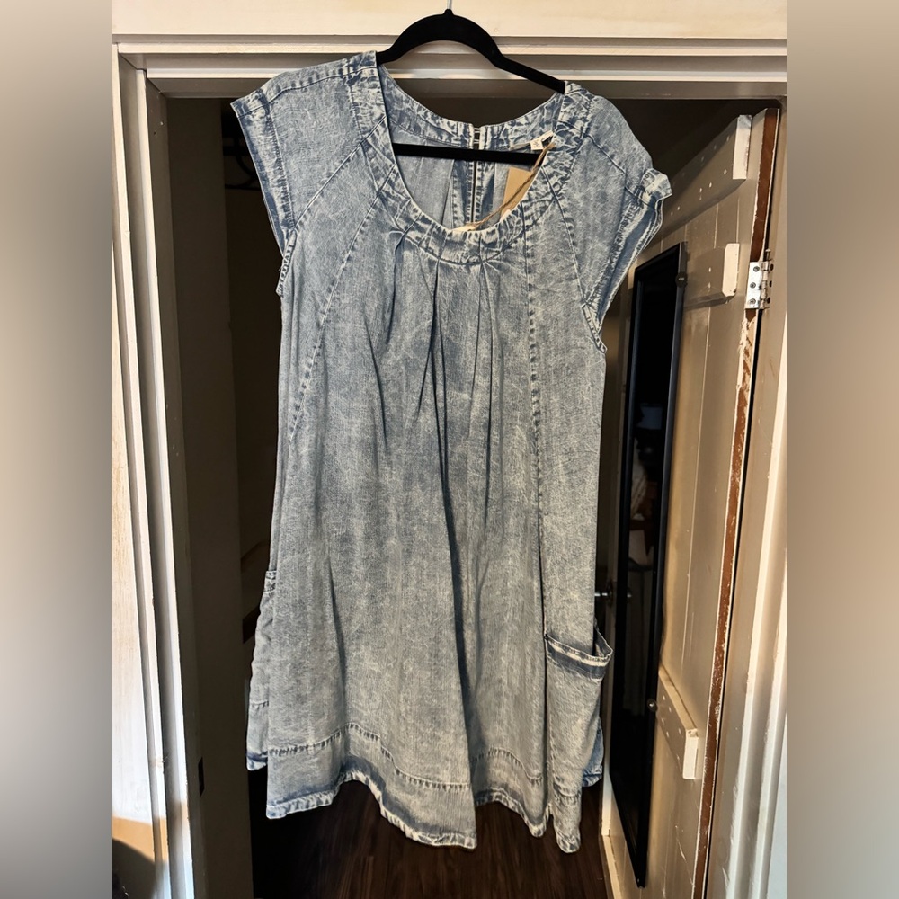 EASEL Denim Blue Short Sleeve Dress